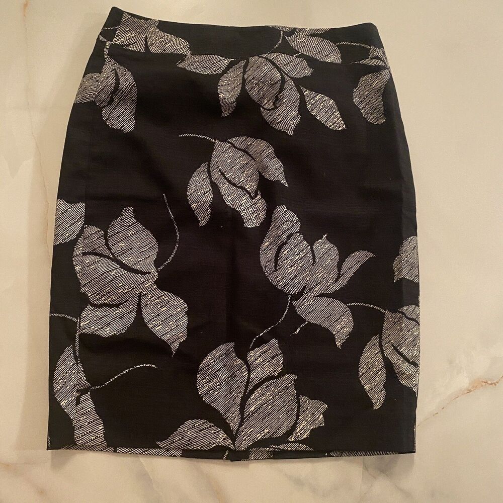 Ann Taylor Pencil Skirt Womens 0 Petite Black White Pattern Zip Lined NEW